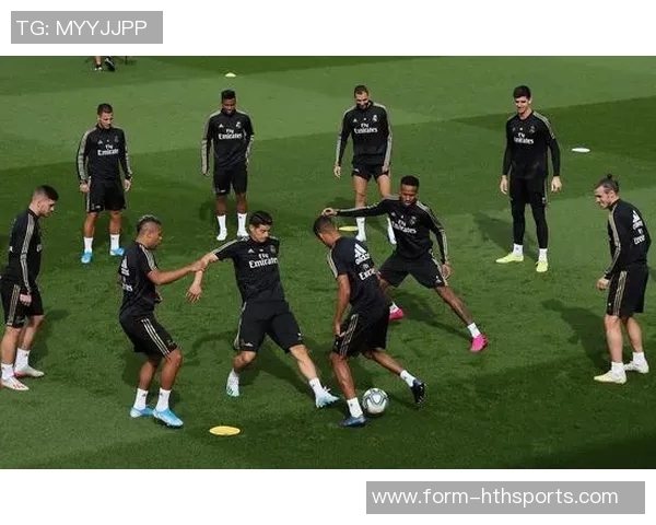 奥布拉克恢复守门训练有望出战皇家奥维耶多比赛 奥布拉克恢复守门训练有望出战皇家奥维耶多比赛