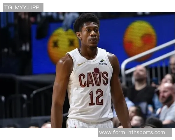 亨特表现出色16投8中三分命中率高达33贡献20分7篮板2抢断正负值高达19 亨特表现出色16投8中三分命中率高达33贡献20分7篮板2抢断正负值高达19