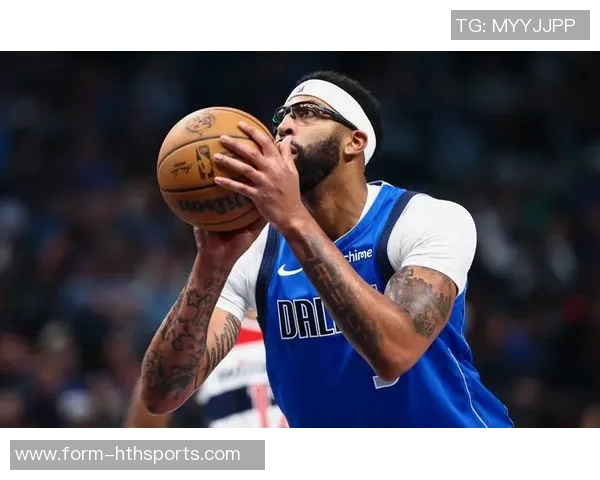 克莱状态低迷表现不佳12投仅中2分三分球命中率堪忧